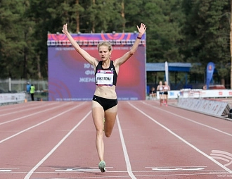 Анна Викулова – Чемпионка России 2023 в беге на 10 000м!