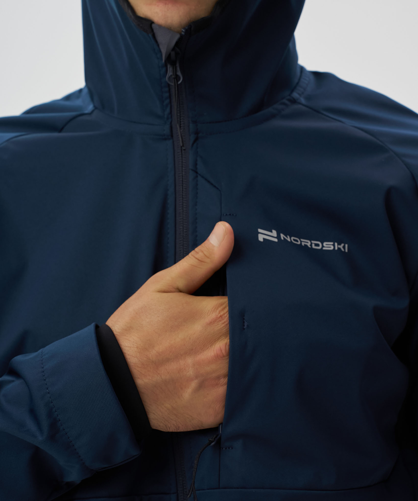 Тренировочная куртка Nordski PRO TOUR HOOD Deep/Black
