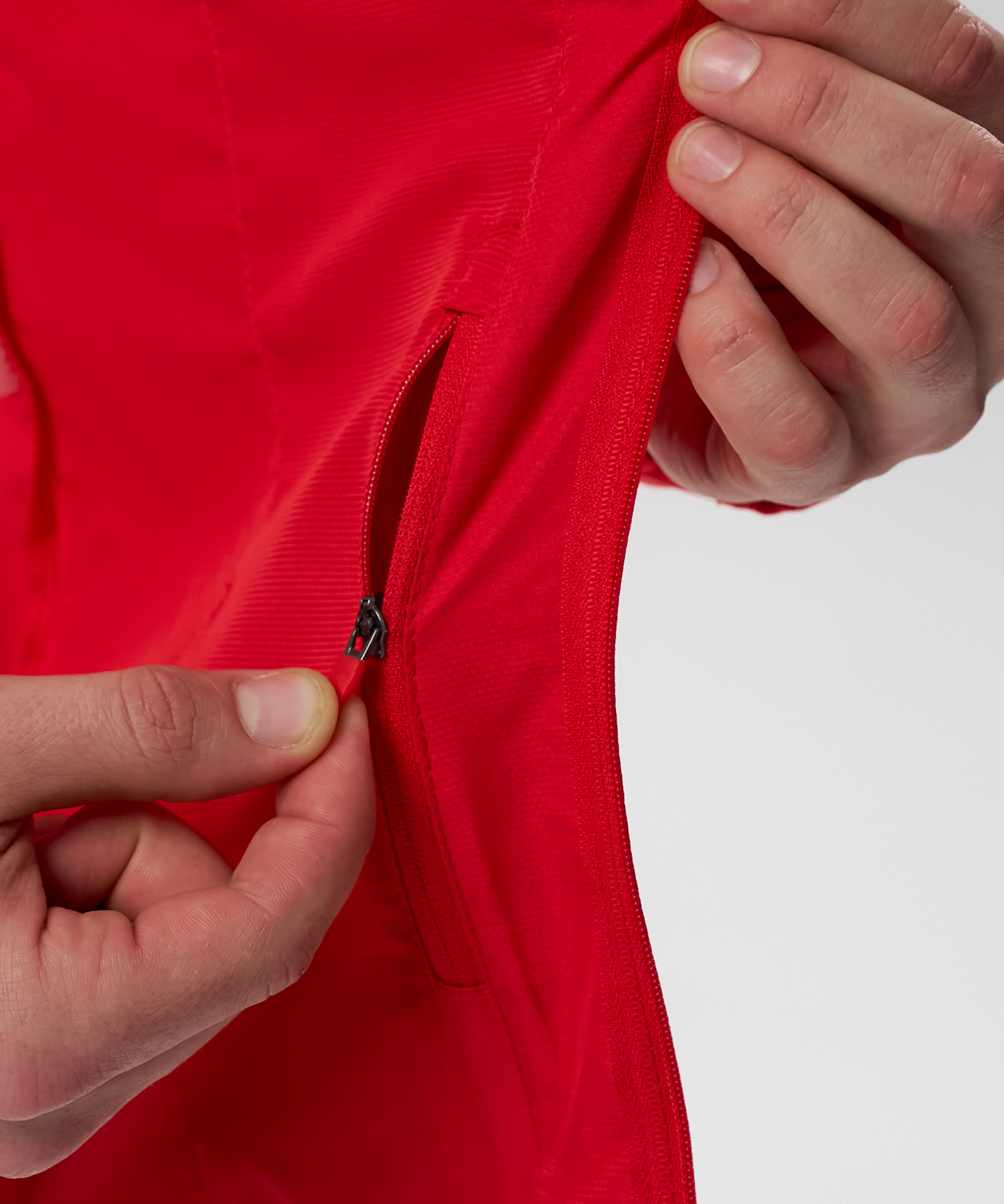 Ветровка Nordski Runway Risk Red