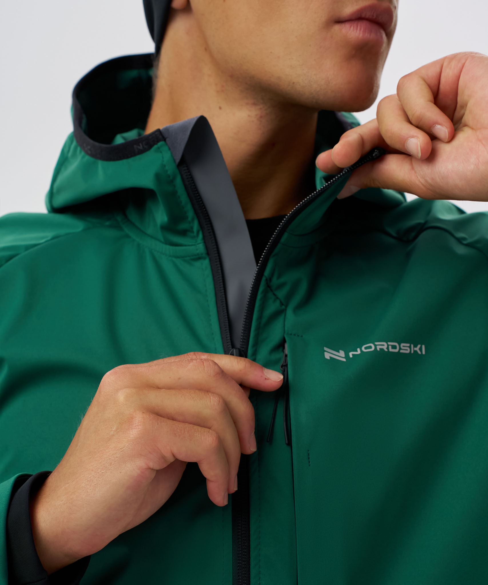 Тренировочная куртка Nordski PRO TOUR HOOD Alpine Green