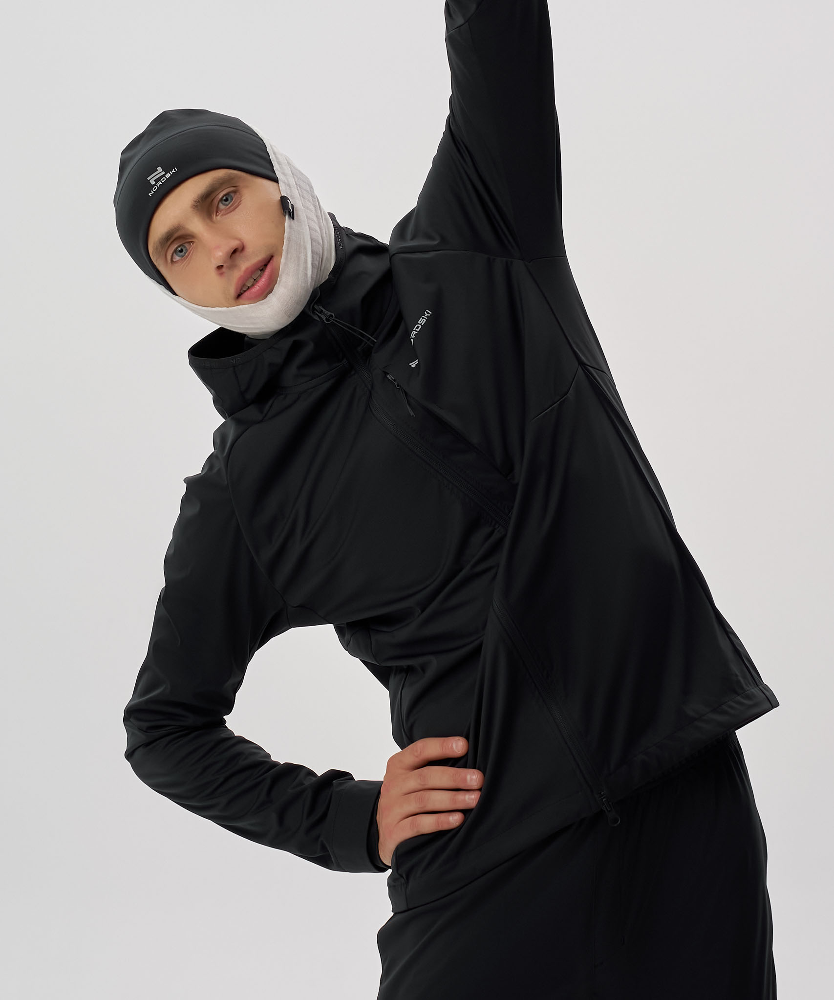 Тренировочная куртка Nordski PRO TOUR HOOD Total Black